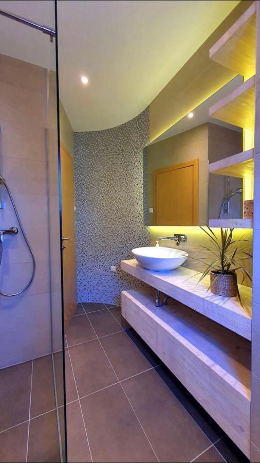 Beautiful View Apartment With Garage Space Mali Losinj Ngoại thất bức ảnh