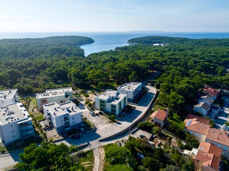 Beautiful View Apartment With Garage Space Mali Losinj Ngoại thất bức ảnh